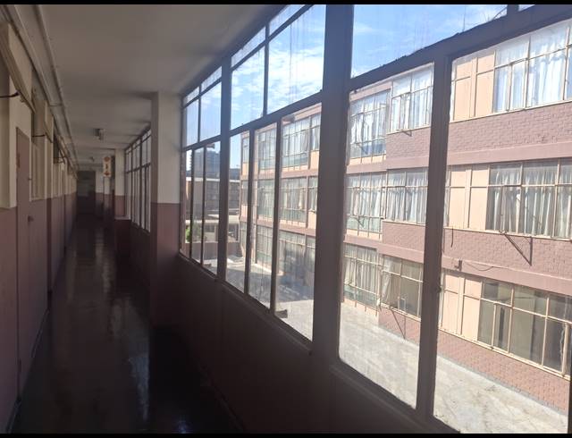 2 BEDROOM APARTMENT FOR SALE IN KEMPTON PARK CENTRAL